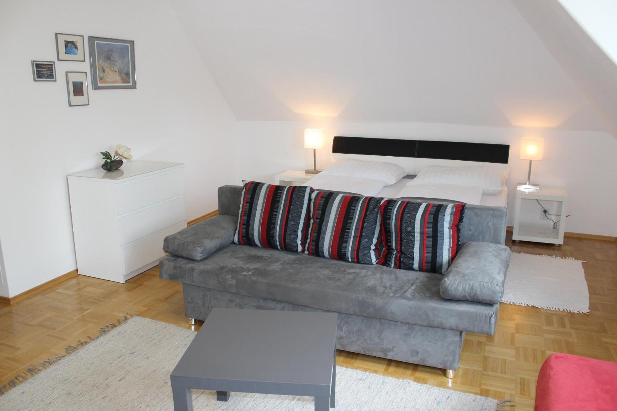 Ferienwohnung Und Gaestezimmer Korb Krumpendorf Екстер'єр фото